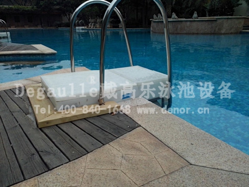 <a  class='keys' title='點擊查看關于一體化泳池設備的相關信息' target='_blank'>一體化泳池設備</a>